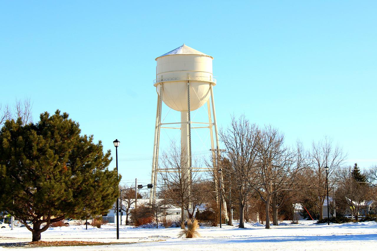 Bucket Lists & Water Towers - The Grateful Nuts